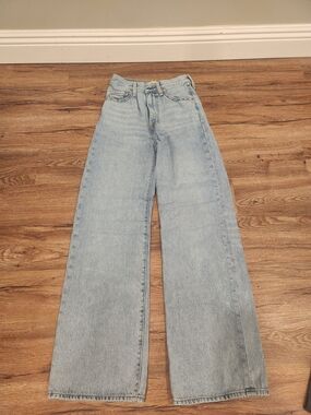 Levi's RIBCAGE Wide-Leg High-Rise Jeans